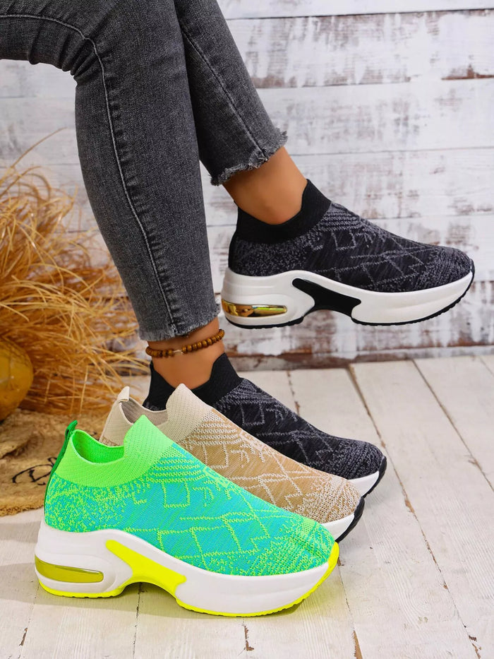 Mesh Round Toe Platform Sneakers