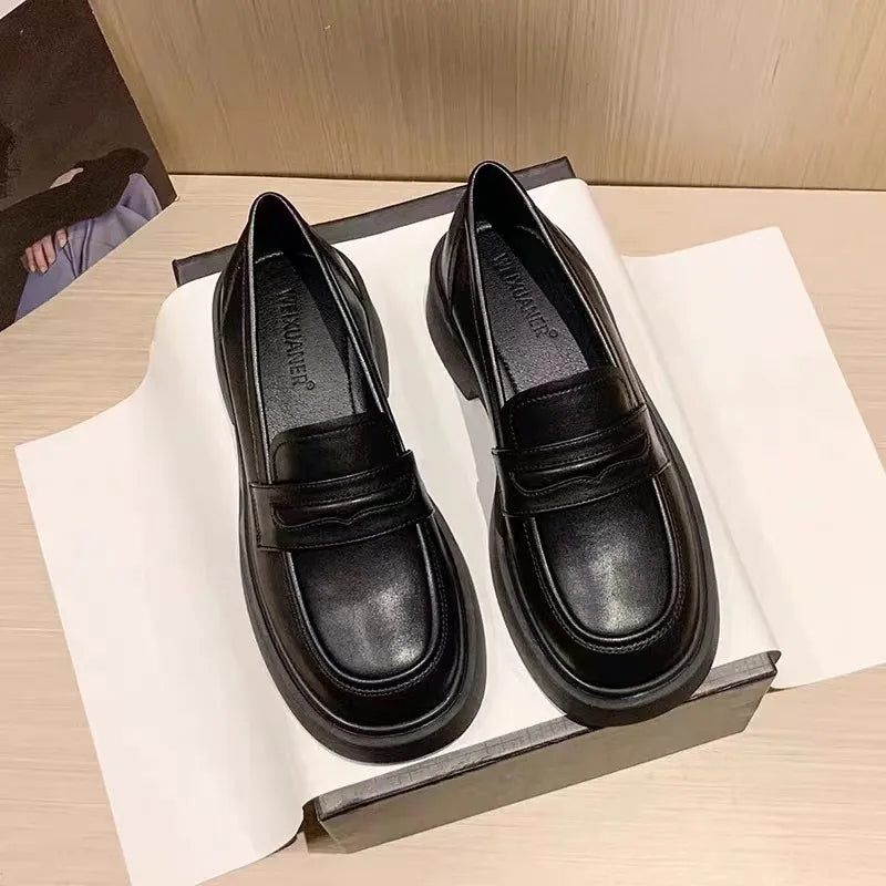 Flats & Loafers