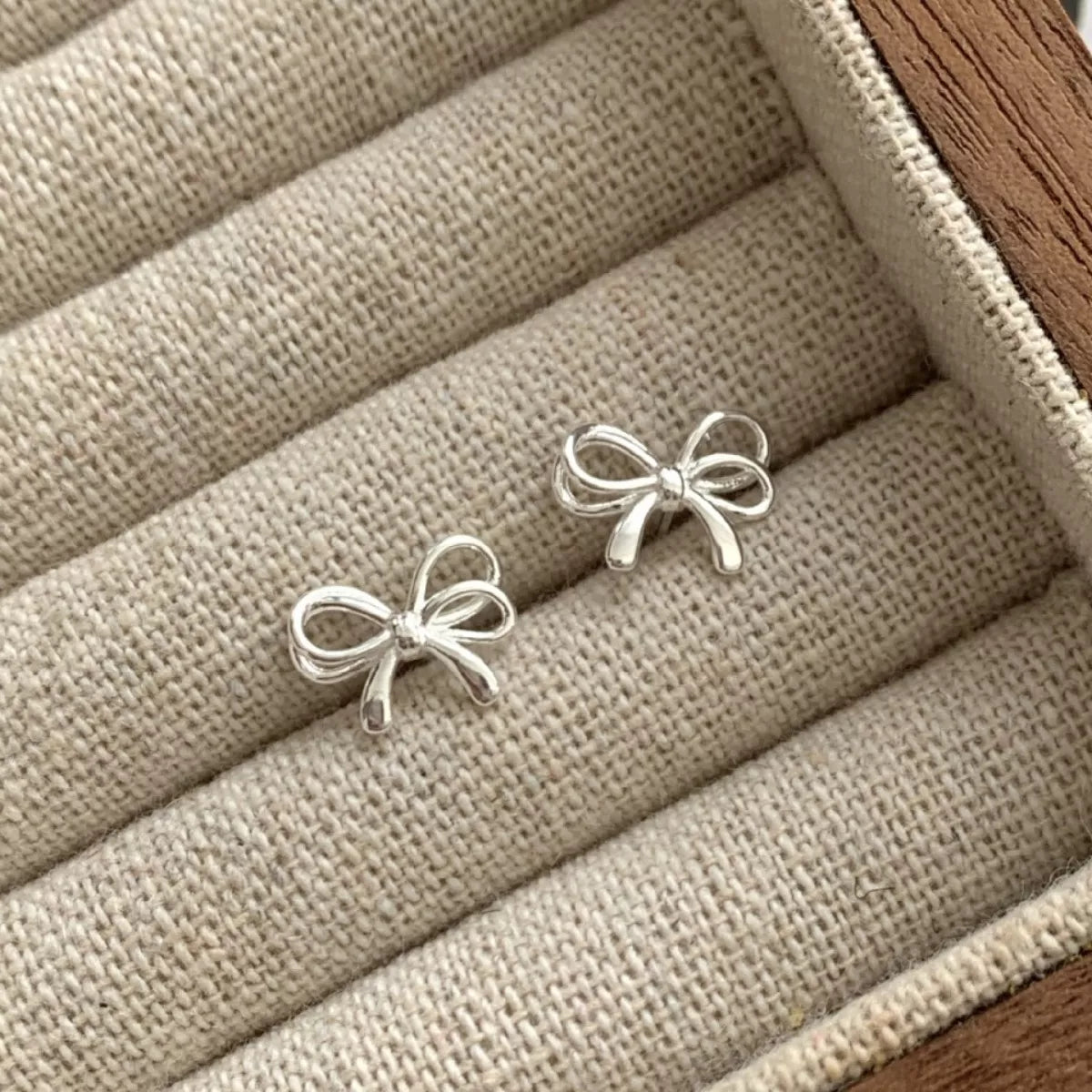 925 Sterling Silver Bow Earrings