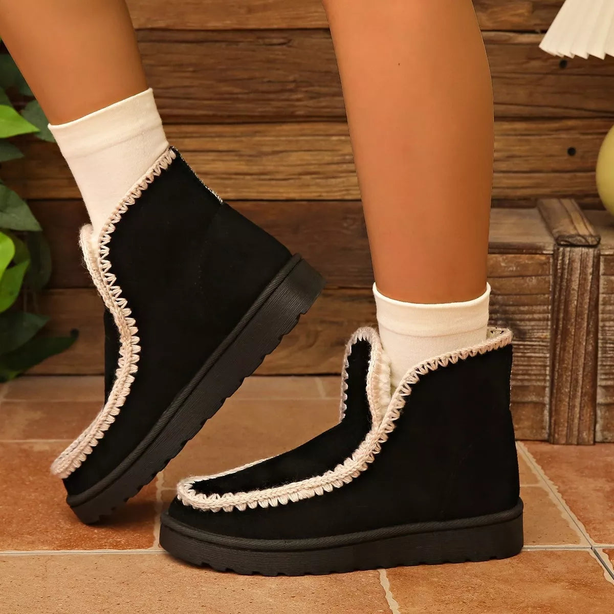 Contrast Crochet Trim Winter Boots