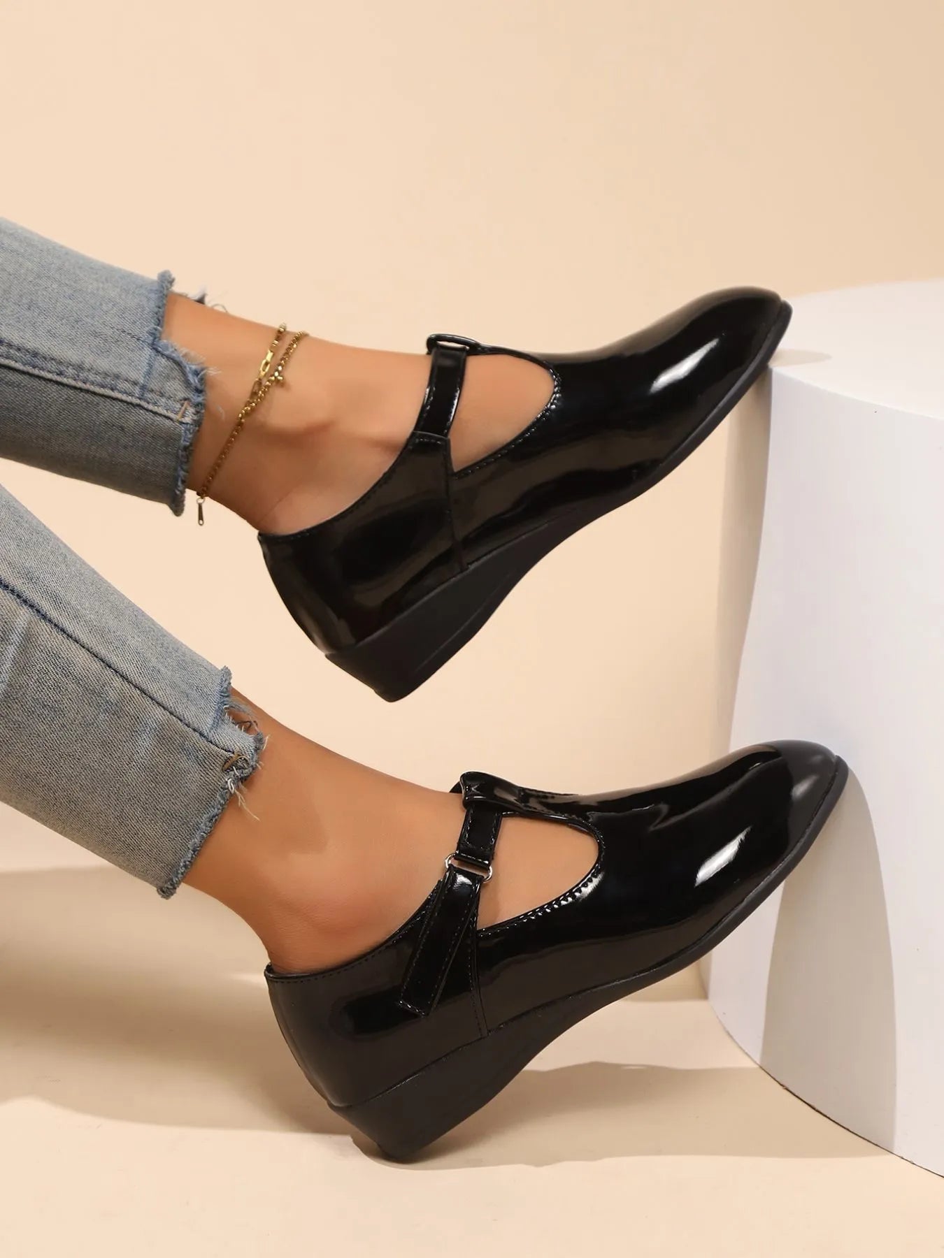 Flats & Loafers