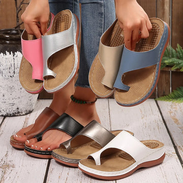 Toe Loop Flat Sandals