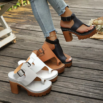 Toe Loop Block Heels Sandals