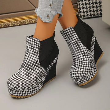 Houndstooth Pattern Wedge Ankle Boots