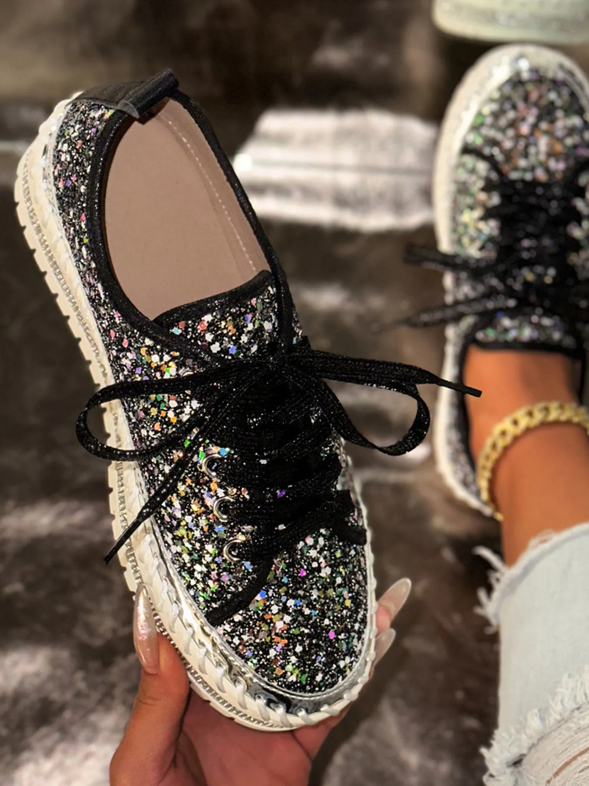 Lace Up Round Toe Platform Sneakers