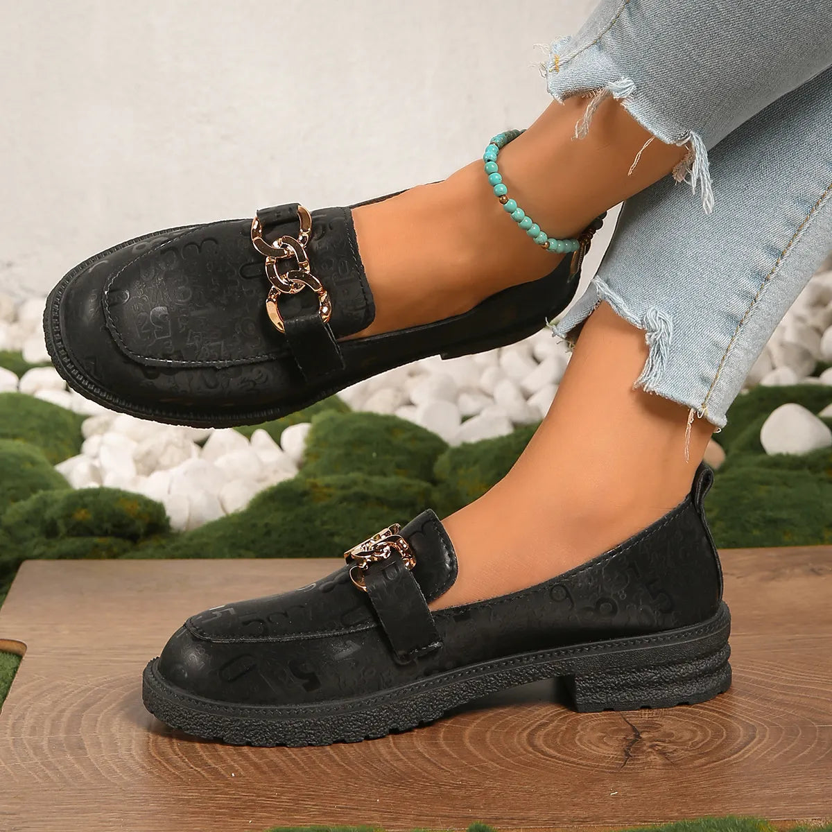 Flats & Loafers