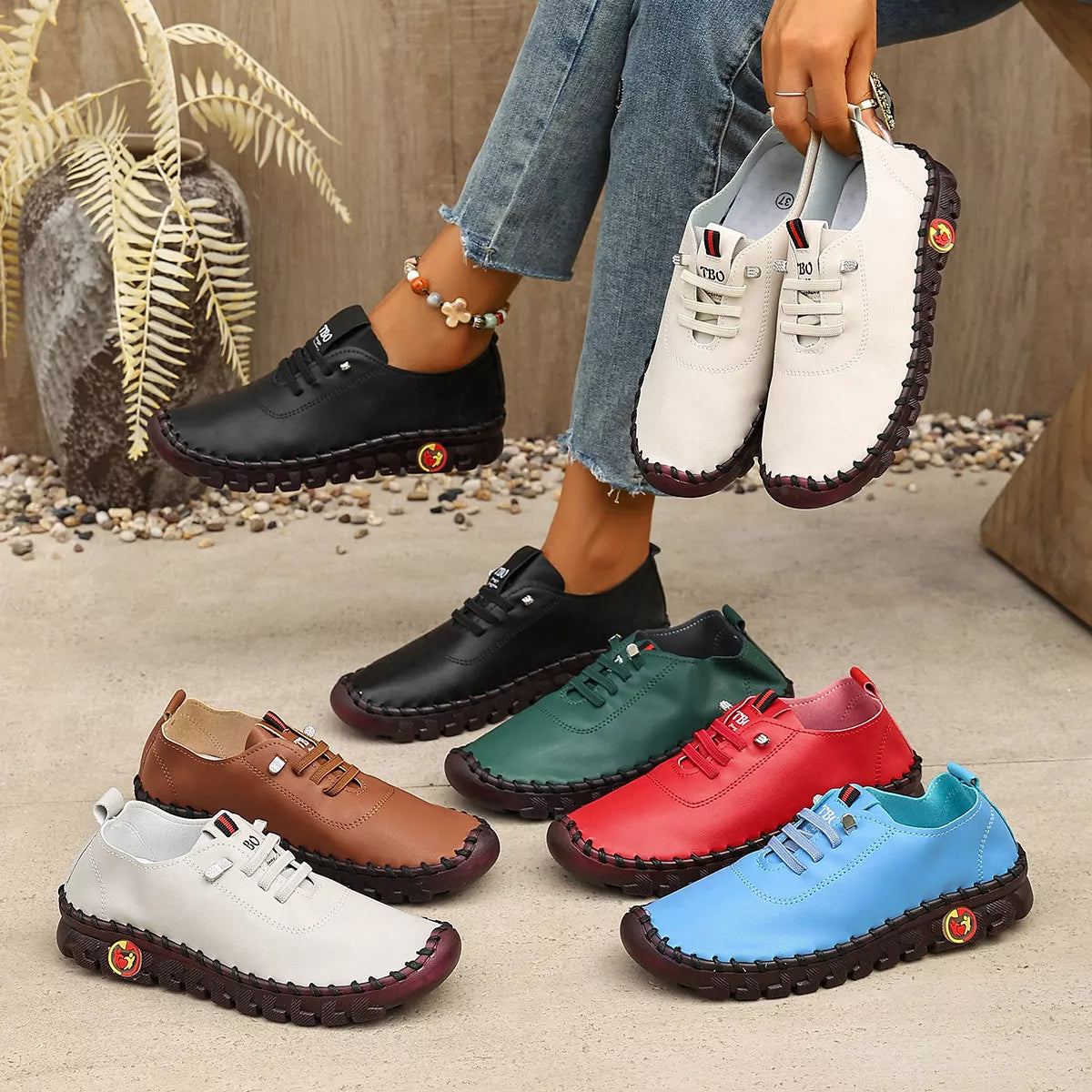 Round Toe Lace Up Sneakers