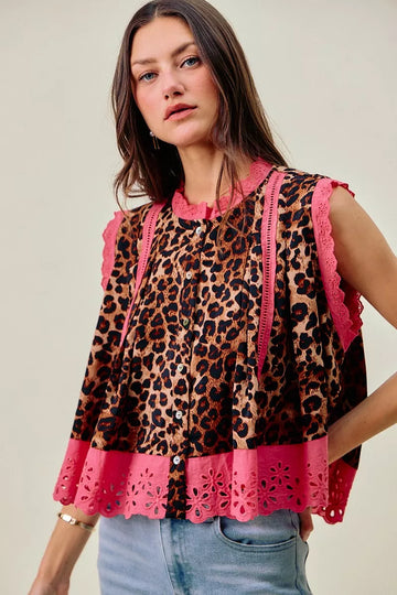 SO ME Leopard Button Up Pleated Sleeveless Blouse